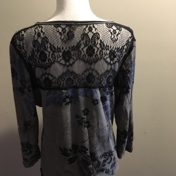 XLRock &Republic Blue/Gray/Black w/Lace Detail Top - Picture 3 of 5